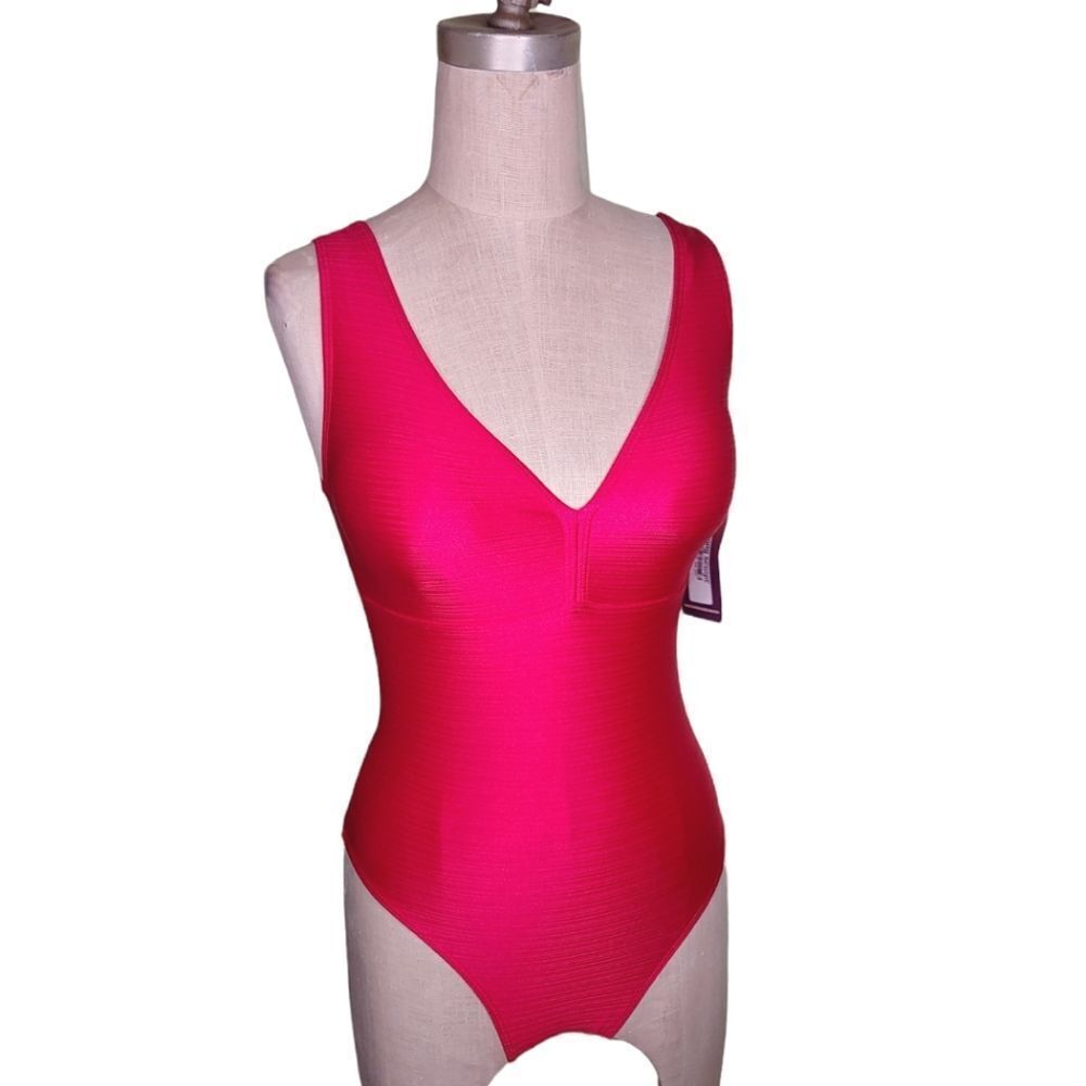 NWT Brazillian Body Sculpt Swimsuit